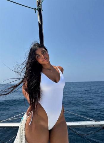 249-392-9931, 26  female escort, Washington DC